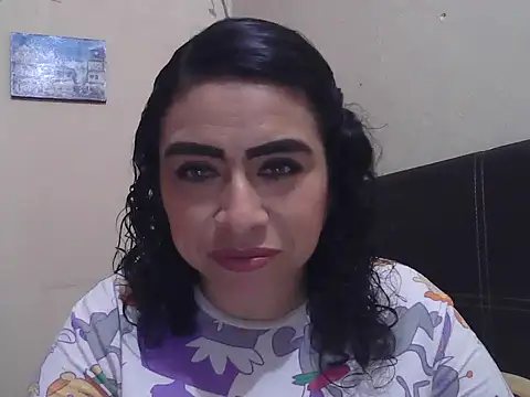 Snapshot of DalilahMx chatting on February 19, 2026, 5:43 pm DalilahMx online show from February 19, 2026, 5:43 pm