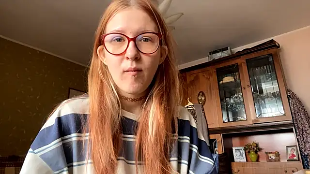 LaureenVielma online show from March 6, 2026, 7:14 am