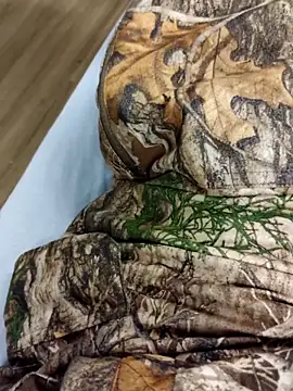 Snapshot of Juicy_Libra69 chatting on February 14, 2026, 4:23 am Juicy Libra69 online show from February 14, 2026, 4:23 am