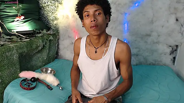 Walkers05 online show from March 11, 2026, 1:32 am