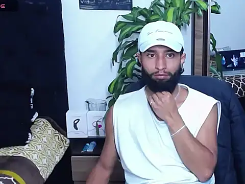  noahdiaz online show from February 23, 2026, 4:03 am