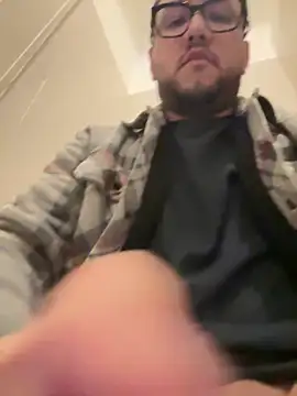 latinocalientehot online show from February 23, 2026, 9:48 pm