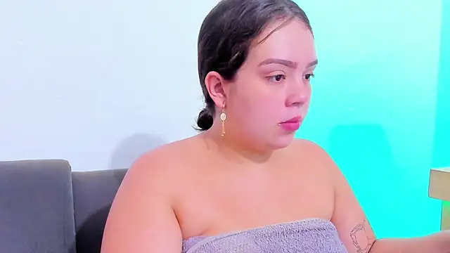 Emely pregnantt online show from February 24, 2026, 11:16 pm