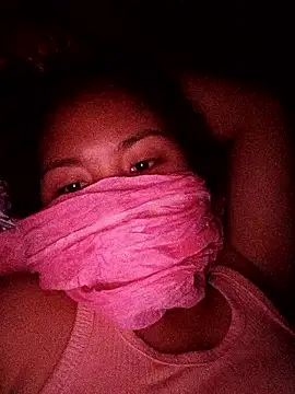 Snapshot of Hassina_456 chatting on April 4, 2026, 7:42 pm Hassina 456 online show from April 4, 2026, 7:42 pm