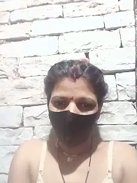 Snapshot of Divya-11431 chatting on May 25, 2026, 7:23 pm Divya-11431 online show from May 25, 2026, 7:23 pm
