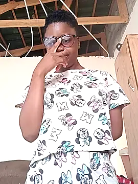 Sexylionessxx27 online show from February 6, 2026, 6:53 am