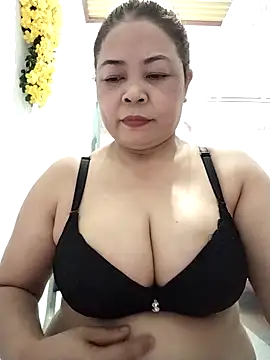 Snapshot of Baby-bigtits2026 chatting on April 29, 2026, 4:05 am Baby-bigtits2026 online show from April 29, 2026, 4:05 am
