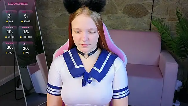 Snapshot of Candy_Lir chatting on February 1, 2026, 8:23 am Candy Lir online show from February 1, 2026, 8:23 am