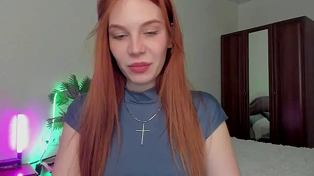 kelly love 222 online show from February 5, 2026, 8:10 am