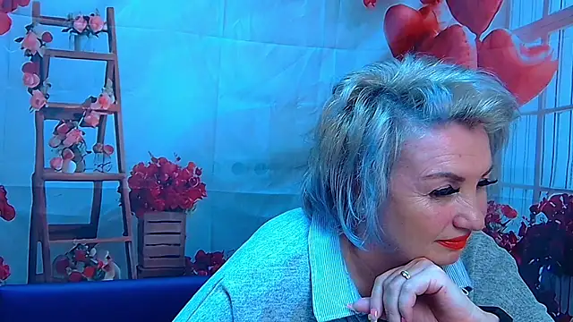 RenataDaster online show from April 13, 2026, 5:17 pm