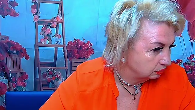 RenataDaster online show from March 25, 2026, 6:35 am