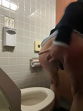 nlxq ll online show from February 26, 2026, 3:50 am