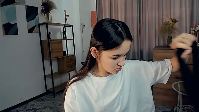 Snapshot of AvantgardAlone chatting on February 8, 2026, 9:40 am AvantgardAlone online show from February 8, 2026, 9:40 am