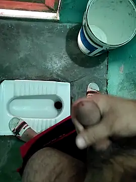 suck my tit online show from April 7, 2026, 5:53 am