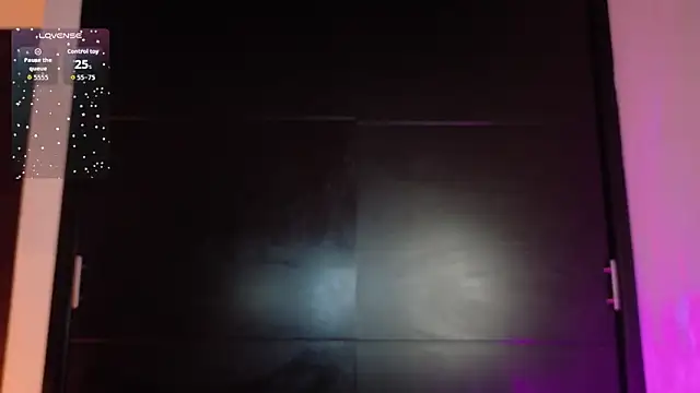 Snapshot of emicute_ chatting on February 4, 2026, 2:50 am emicute online show from February 4, 2026, 2:50 am