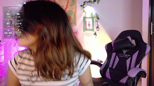 Snapshot of emicute_ chatting on February 7, 2026, 1:57 am emicute online show from February 7, 2026, 1:57 am