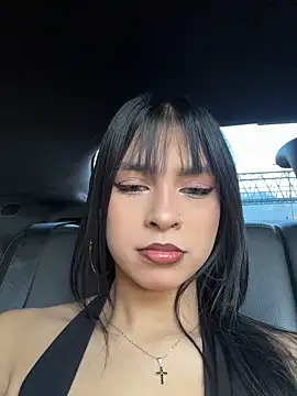 Chel   online show from April 17, 2026, 9:28 pm