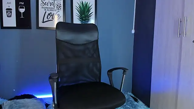 AllanaOrtiz   online show from February 25, 2026, 7:36 pm