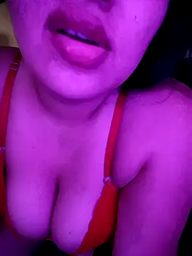 soylula884 online show from April 3, 2026, 6:09 am