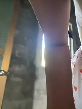 2b-xx online show from April 8, 2026, 8:27 am