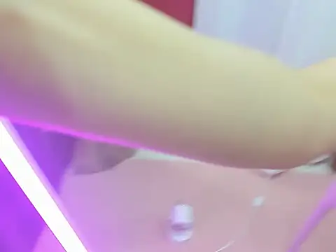 Ella nora online show from February 7, 2026, 6:10 am