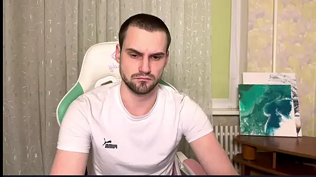 Snapshot of Cari__ chatting on February 6, 2026, 5:09 pm Cari online show from February 6, 2026, 5:09 pm