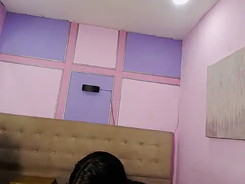 Snapshot of Melannyy__ chatting on February 20, 2026, 3:03 am Melannyy online show from February 20, 2026, 3:03 am