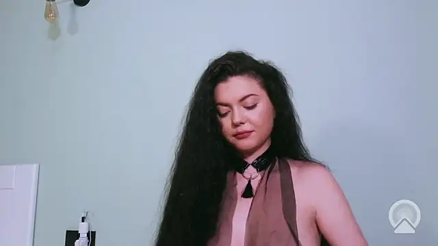 Snapshot of sKleo31 chatting on February 7, 2026, 9:12 pm sKleo31 online show from February 7, 2026, 9:12 pm