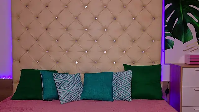 AwaMax online show from March 12, 2026, 5:55 am