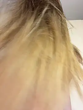 ElizabethSin online show from February 15, 2026, 4:13 am