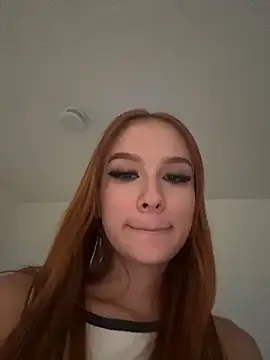 Sophie K online show from March 16, 2026, 9:39 pm