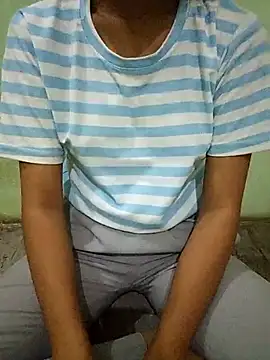 Snapshot of Dreem_love chatting on April 16, 2026, 1:56 pm Dreem love online show from April 16, 2026, 1:56 pm