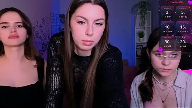 laurenmurrr online show from April 15, 2026, 12:10 pm