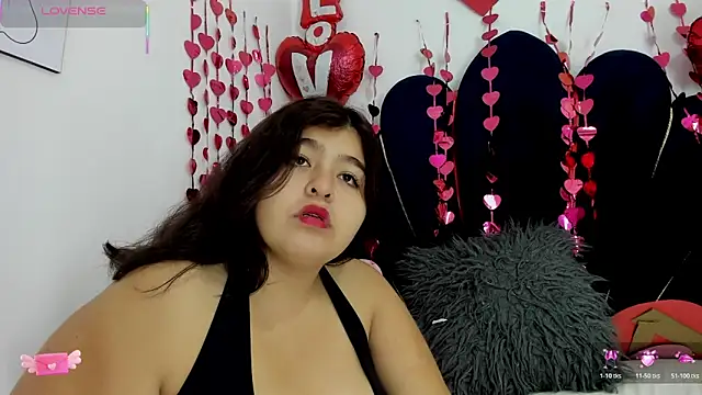 dahlialee online show from February 11, 2026, 11:32 am