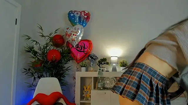 Snapshot of ever1una chatting on March 1, 2026, 4:18 pm ever1una online show from March 1, 2026, 4:18 pm