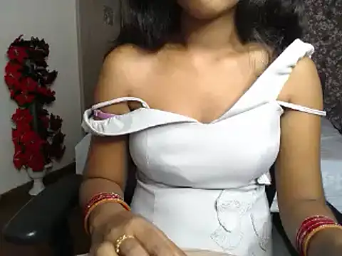 Snapshot of Baby_Crussh chatting on June 2, 2026, 7:36 pm Baby Crussh online show from June 2, 2026, 7:36 pm