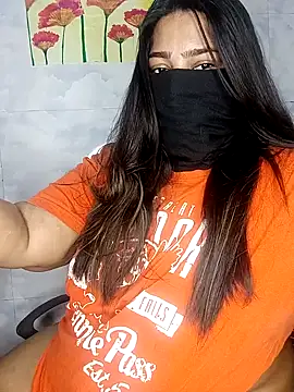 Cute G online show from April 16, 2026, 3:35 pm