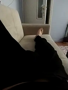 onurcannnnnnmmms online show from February 1, 2026, 9:40 am