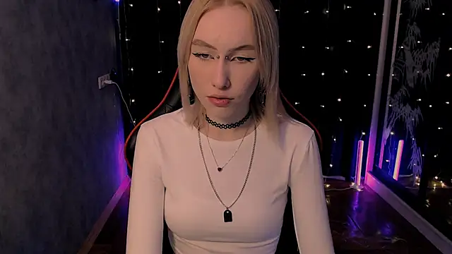 Snapshot of crybambi chatting on February 9, 2026, 5:49 am crybambi online show from February 9, 2026, 5:49 am