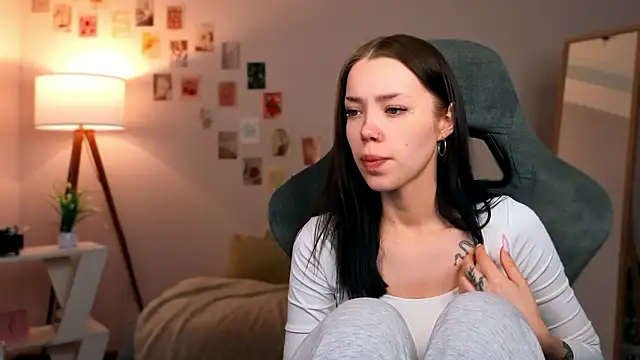 Vexnexe online show from February 9, 2026, 7:12 pm