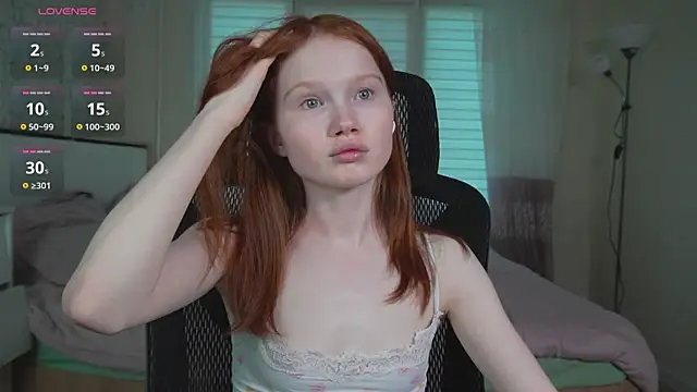 Snapshot of Nellie_baby chatting on July 4, 2026, 4:22 pm Nellie baby online show from July 4, 2026, 4:22 pm