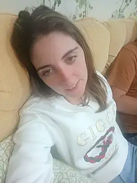 laparejaideal08 online show from March 18, 2026, 9:26 pm