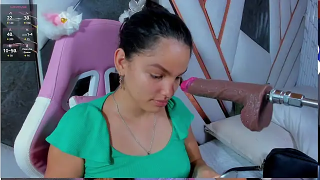 isa kolins online show from June 10, 2026, 11:22 am