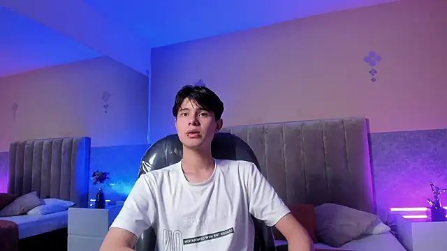 Derek Sinn online show from March 8, 2026, 3:21 am