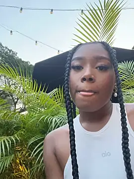 AinaraSaenz online show from May 14, 2026, 11:02 pm