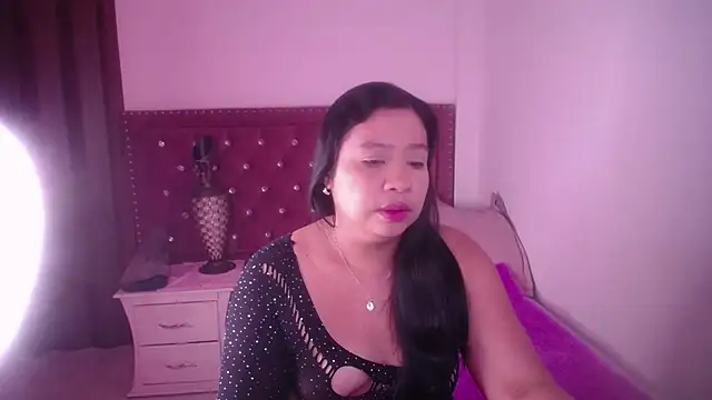 Snapshot of miafuegolatino chatting on July 18, 2026, 2:53 am miafuegolatino online show from July 18, 2026, 2:53 am