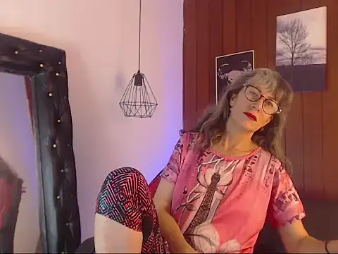 laurasofia45 online show from February 26, 2026, 1:44 pm