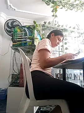 Tatianna Loove  online show from April 3, 2026, 4:02 pm