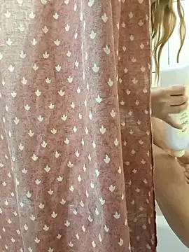 Snapshot of tuhardsexy chatting on February 12, 2026, 11:37 pm tuhardsexy online show from February 12, 2026, 11:37 pm