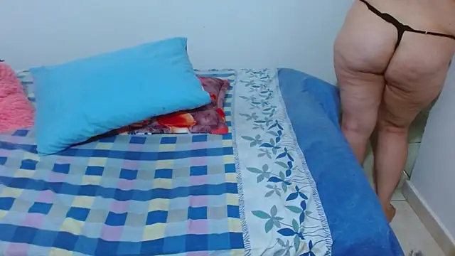 daniela pra online show from May 16, 2026, 1:48 am